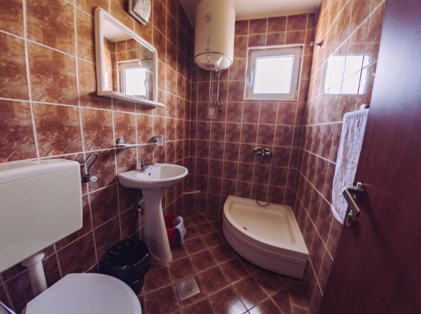 Apartmani Lasta โดบราวอดา ภายนอก รูปภาพ